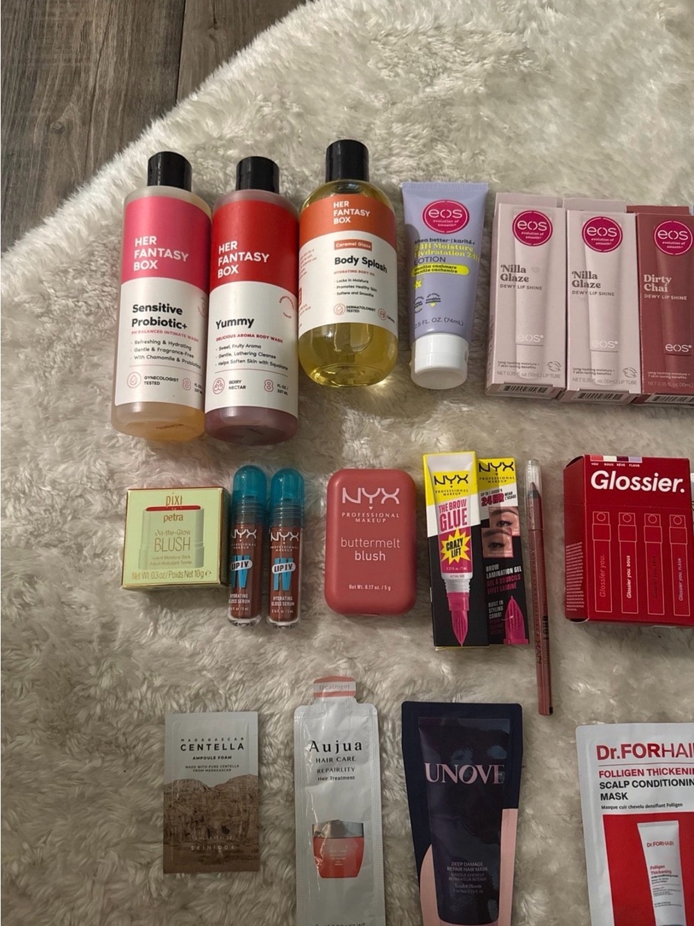 Makeup bundle - Picture 2 of 8